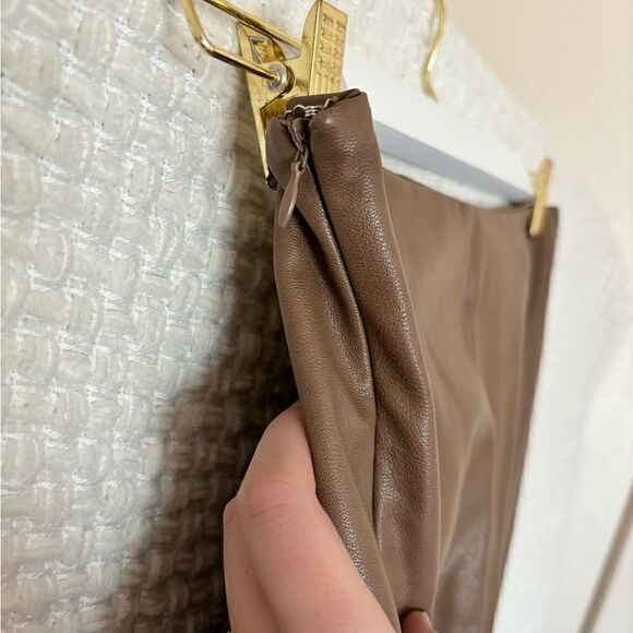 LELIS LEATHER PANTS ✨ - Picture 3 of 5